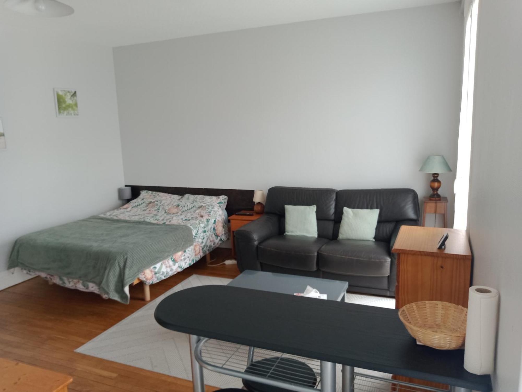Appartement Perret 105 Rue Victor Hugo, Lumineux, Plein Centre, Parking Prive Arrivee Autonome Tout A Pied Хавър Екстериор снимка